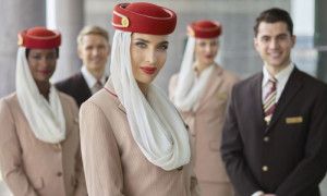 Emirates va recruter 3 000 membres d'équipage et 500 agents des services aéroportuaires dans les six prochains mois pour soutenir  la forte reprise de ses opérations