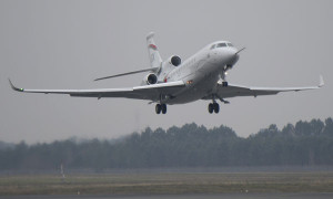 Dassault Aviation’s New Falcon 8X Takes to the Air 