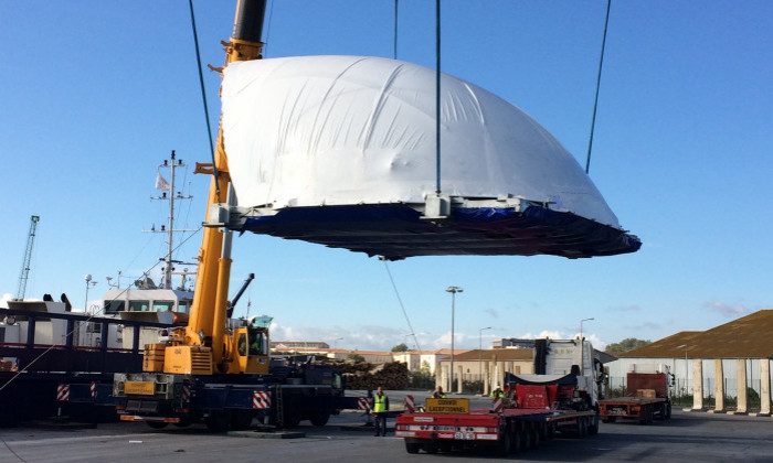 STELIA Aerospace delivers the first BelugaXL cargo-door