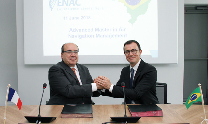 L'cole Nationale d'Aviation Civile signe un partenariat avec le Brsil