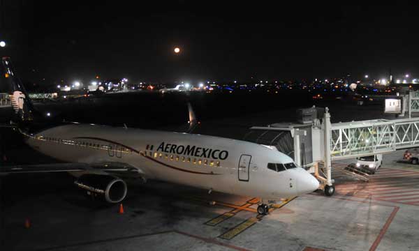 AWAS delivers second new 737-800 to Aeromexico