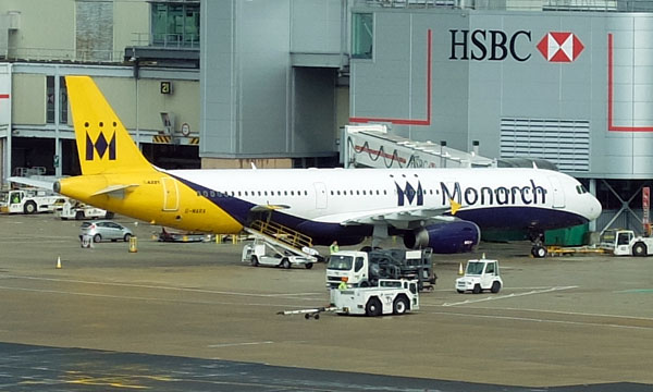 Monarch Airlines fait faillite  son tour