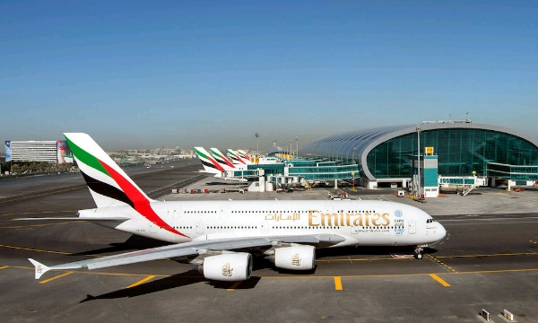 Emirates airline profit rebounds on cost savings