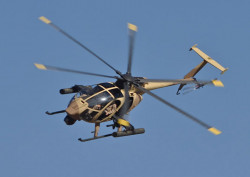 AH-6 : Helicoptere de reconnaissance et d'attaque légère